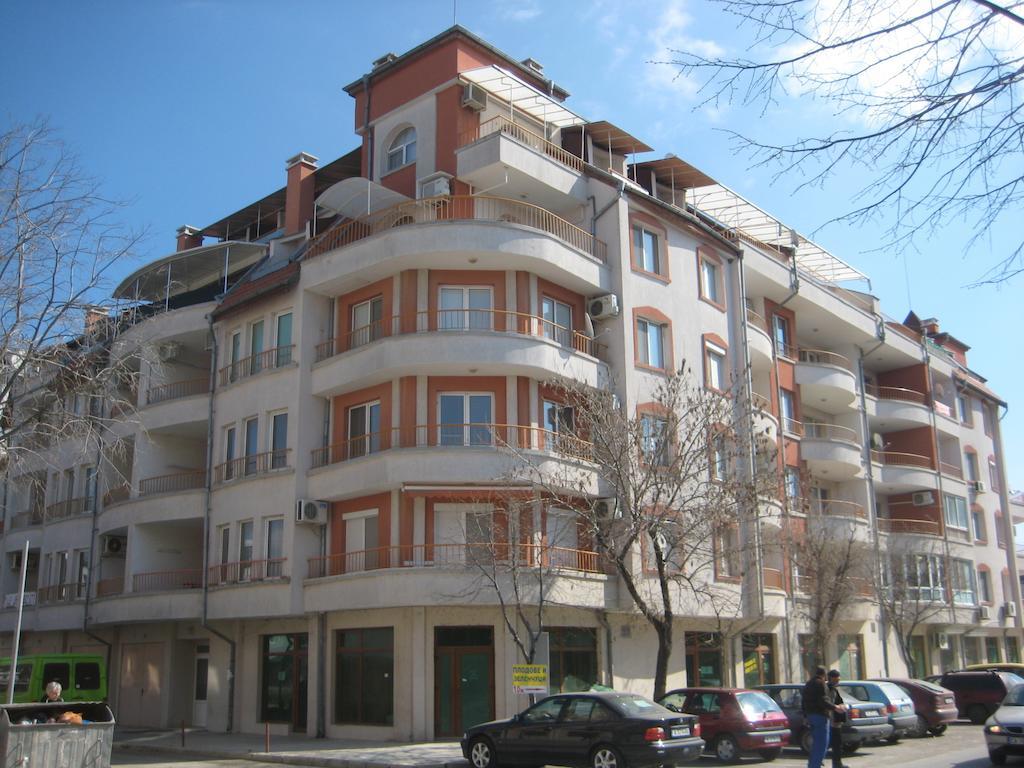 Tashevi Apartments Pomorie Extérieur photo