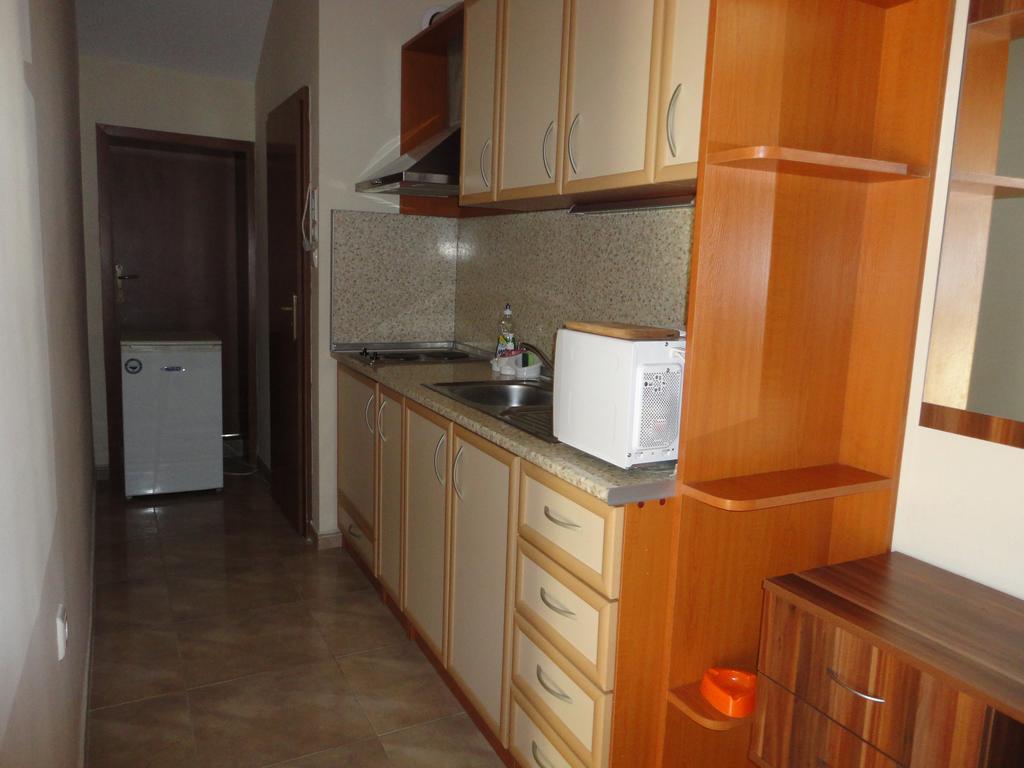 Tashevi Apartments Pomorie Extérieur photo