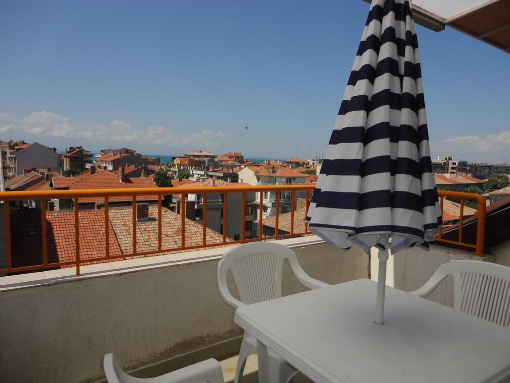 Tashevi Apartments Pomorie Extérieur photo