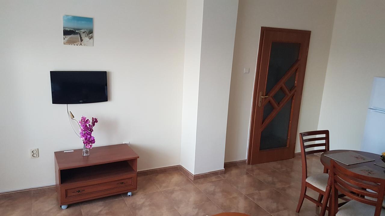 Tashevi Apartments Pomorie Extérieur photo